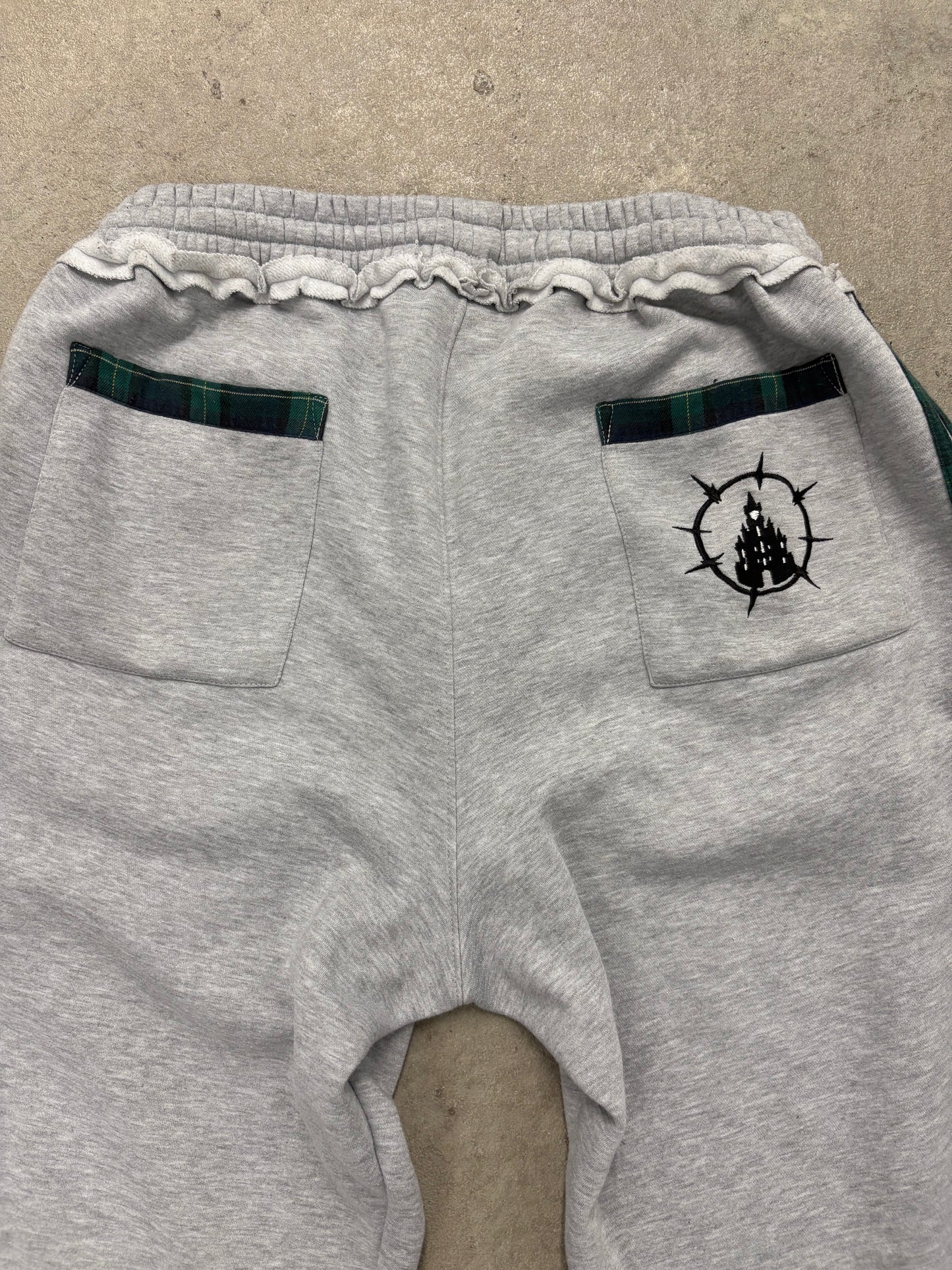 PINE GREEN PLAID SWEATPANTS